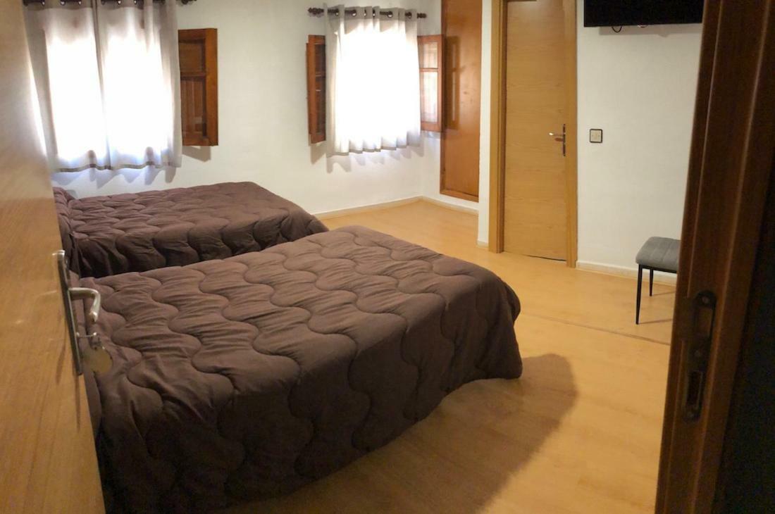 Hostal El Arco Almazan Exterior photo